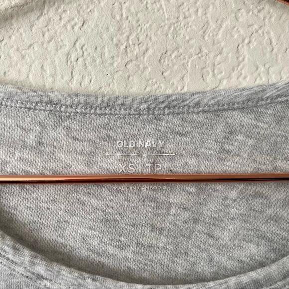 Old Navy Sunday Sun Day Vibes light gray short sleeve lounge tee top - Picture 4 of 5